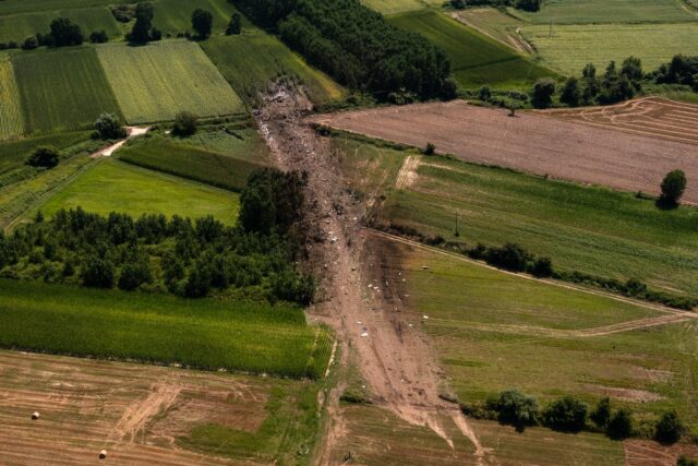 Antonov: Απομακρύνονται τα συντρίμμια, αποκαθίστανται οι ζημιές στην περιοχή