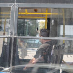 Θεσσαλονίκη: Όχημα έπεσε πάνω σε στάση του ΟΑΣΘ – Τρεις τραυματίες