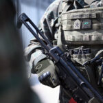 Διεθνής Αμνηστία: Το ελληνικό κράτος παραβιάζει το δικαίωμα στην αντίρρηση συνείδησης