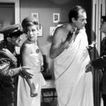 Σαν σήμερα ο Ανδρέας Παπανδρέου καταργεί τη δίωξη της μοιχείας