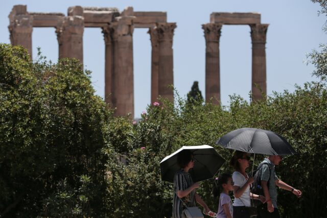 Καύσωνας: Ξανακλείνει τα πάρκα η Περιφέρεια Αττικής