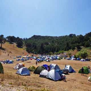 Τον Αύγουστο, πήγαινε στη Ζήρεια για κάμπινγκ στο βουνό
