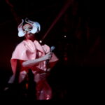 Η Björk γιόρτασε τα γενέθλιά της περιγράφοντας τις αγωγές που κατέθεσε κατά του ισλανδικού κράτους