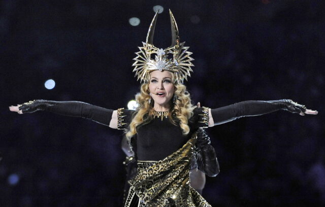 Η Madonna γίνεται η πρώτη γυναίκα με Billboard 200 Top 10 άλμπουμ για κάθε δεκαετία, από τη δεκαετία του ’80