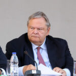 Ο Βενιζέλος απαντά στον Μητσοτάκη για τις υποκλοπές: «Ποινικά αξιόποινη η παρακολούθηση»