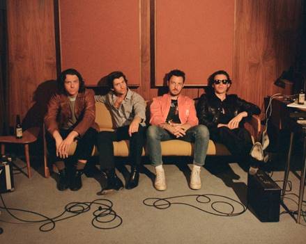 The Car: Το νέο άλμπουμ των Arctic Monkeys κυκλοφορεί τον Οκτώβριο