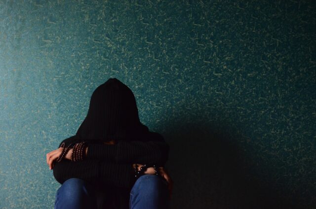 Μελέτη αμφισβητεί την αξία των σύγχρονων αντικαταθλιπτικών: «H κατάθλιψη δεν σχετίζεται με την έλλειψη σεροτονίνης»