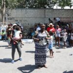 Ελεύθεροι οι συλληφθέντες μετά την επίθεση των ΜΑΤ στο καμπ Ελαιώνα