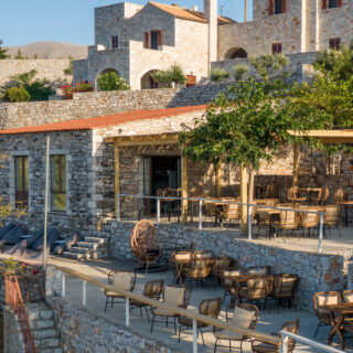 Το Topio στη Μάνη είναι μια επιστροφή στις ρίζες μας