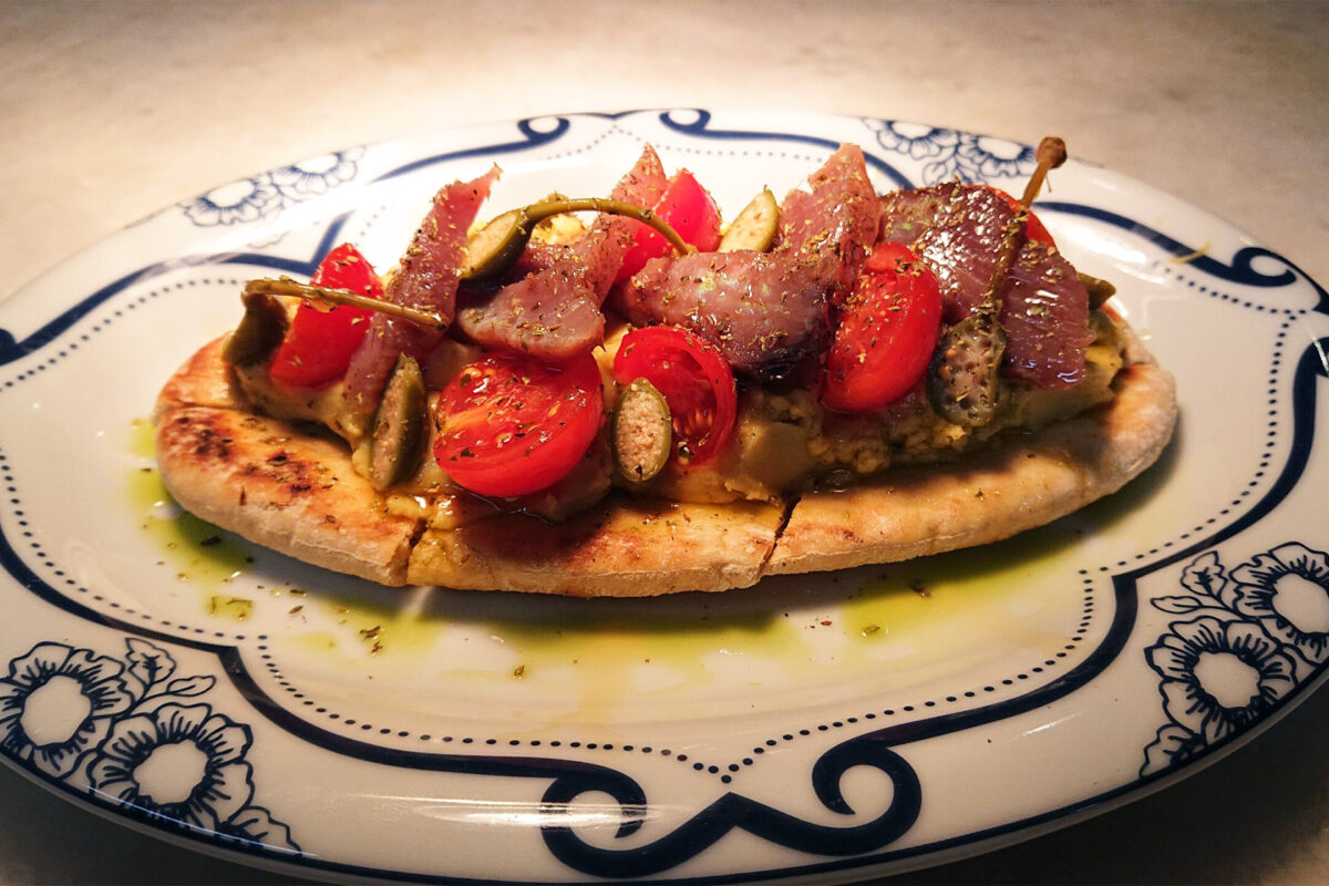 Αρακλειά Φάβα Ηρακλειάς με λακέρδα