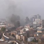 Συναγερμός στο Λονδίνο – Φωτιά σε σιδηροδρομική γέφυρα