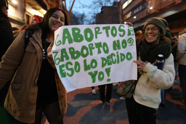 Παγκόσμια Ημέρα Ασφαλών Αμβλώσεων: Διαδηλώσεις πραγματοποιήθηκαν στη Λατινική Αμερική