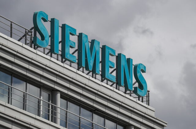 Σκάνδαλο Siemens: Παρέμβαση του Εισαγγελέα του Αρείου Πάγου για την απαλλαγή όλων των κατηγορουμένων