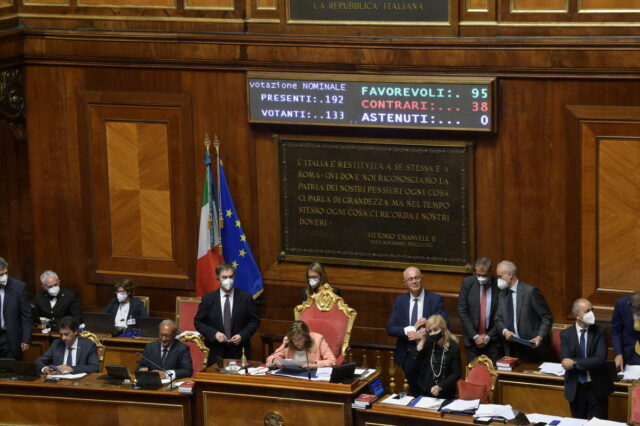 Ιταλία: Η κεντροδεξιά παραμένει με διαφορά το φαβορί, σύμφωνα με τις τελευταίες δημοσκοπήσεις
