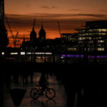 Βρετανία: Άντρας έριξε βόμβες μολότοφ σε κέντρο μετανάστευσης και έπειτα αυτοκτόνησε