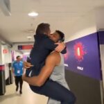 Η αγκαλιά του Ποτσέκο στον Αντετοκούνμπο που έγινε viral [ΒΙΝΤΕΟ]