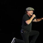 Tον επόμενο μήνα θα κυκλοφορήσει η αυτοβιογραφία του Μπράιαν Τζόνσον