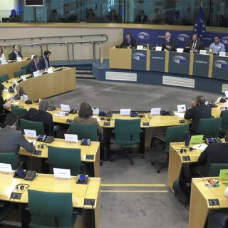 Σκάνδαλο υποκλοπών: Σε ζωντανή μετάδοση καταθέτουν Κουκάκης-Μαλιχούδης στην Ευρωβουλή για το Predator