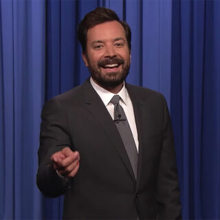 O Jimmy Fallon σατιρίζει τον Κυριάκο Μητσοτάκη στο ‘The Tonight Show’