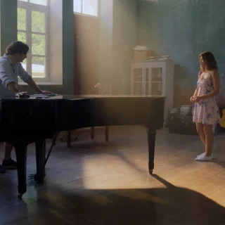 Maestro: «Η σύγχρονη ελληνική κοινωνία σε μια ατάκα»