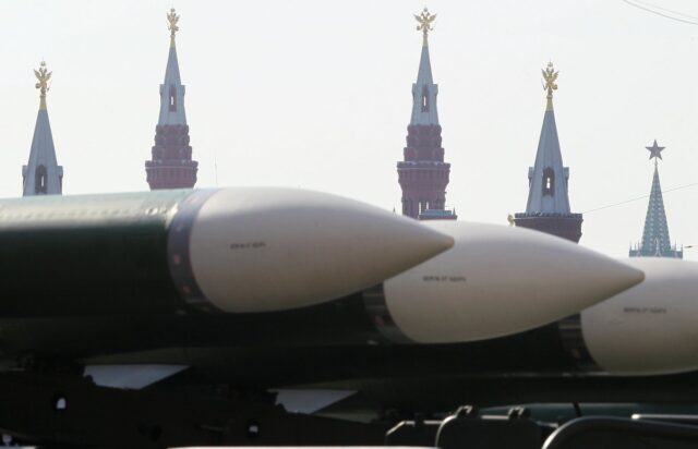 Ρωσικό μαχητικό εκτόξευσε πύραυλο κοντά σε βρετανικό κατασκοπευτικό αεροσκάφος