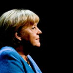 Η Μέρκελ τιμήθηκε από την Ύπατη Αρμοστεία για την πολιτική της στην προσφυγική κρίση του 2015