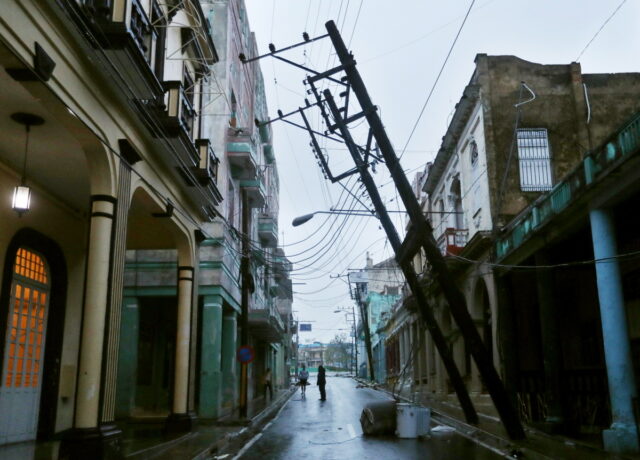 Οι ΗΠΑ προσφέρουν στην Κούβα βοήθεια δυο εκατομμύρια δολαρίων μετά τον κυκλώνα Ίαν