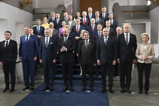Πράγα: Οι ηγέτες της ΕΕ αναζητούν κοινό βηματισμό απέναντι στην ενεργειακή κρίση