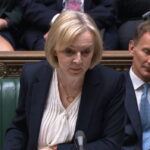 Η Λιζ Τρας ανακοίνωσε την παραίτησή της