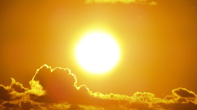 Μερική έκλειψη ηλίου σήμερα, ορατή και στην Ελλάδα – Παρακολουθείστε live το φαινόμενο