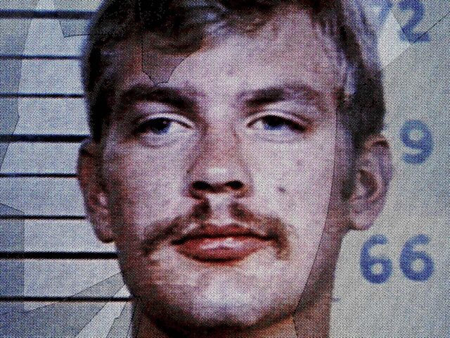 “Monster: The Jeffrey Dahmer Story”: Μην πέσεις στην παγίδα να συμπονέσεις έναν ακόμη serial killer