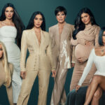 Πώς θα έμοιαζαν οι Καρντάσιανς χωρίς πλαστικές επεμβάσεις [BINTEO]