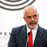 Πυρά από τον Αλβανό πρωθυπουργό κατά της Μ. Βρετανίας για την αντιμεταναστευτική της πολιτική