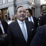 Κέβιν Σπέισι: Κατηγορείται για επτά ακόμη σεξουαλικές επιθέσεις στη Βρετανία