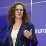 Έκθεση PEGA: «Να διευκρινιστεί επειγόντως η κατάσταση – Διάβρωση της Δημοκρατίας και του κράτους δικαίου»