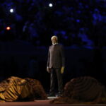 Μουντιάλ 2022: Αντιδράσεις για την εμφάνιση του Μόργκαν Φρίμαν στην τελετή έναρξης στο Κατάρ