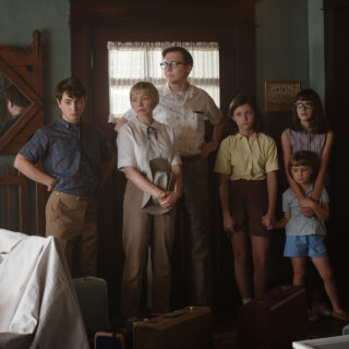 Στο The Fabelmans, ο Στίβεν Σπίλμπεργκ στρέφει επιτέλους την κάμερα στον εαυτό του 