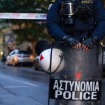 Πέρασε η τροπολογία για το έκτακτο επίδομα σε αστυνομικούς και λιμενικούς