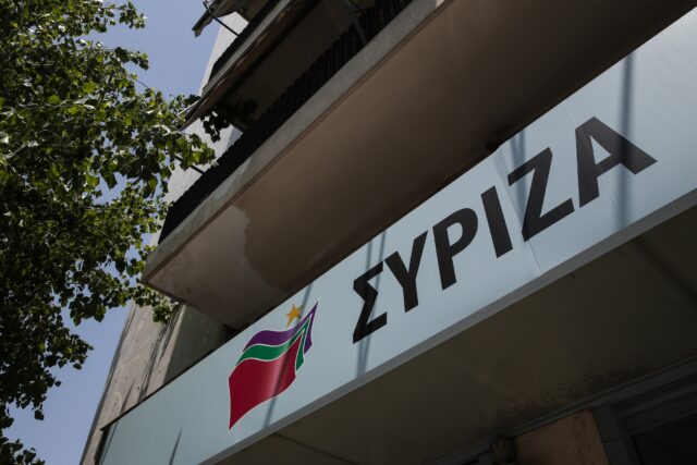 ΣΥΡΙΖΑ-ΠΣ: «Ο κ. Μητσοτάκης αντί να διαγράψει, καλύπτει το πλιάτσικο 400.000 ευρώ του νέου “Πάτση κ. Χειμάρα»