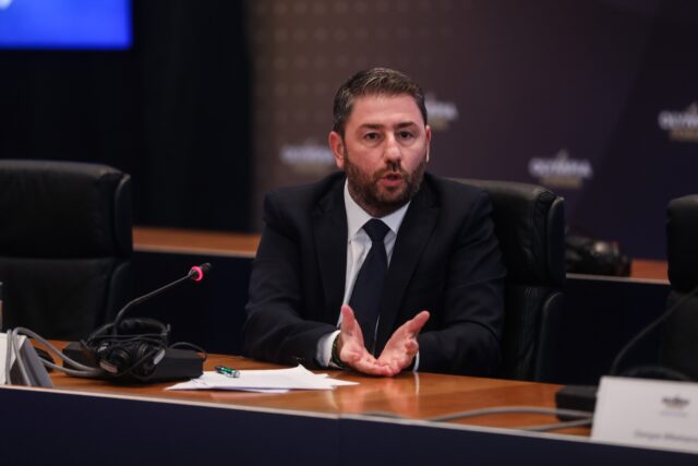 Ανδρουλάκης: Δεν θα ψηφίσουμε το νομοσχέδιο της κυβέρνησης για τις παρακολουθήσεις