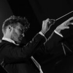 Ο Τίτος Γουβέλης στο Πρώτο Κοντσέρτο του Μπραμς και Αφιέρωμα στον Δημήτρη Δραγατάκη στο Μέγαρο Μουσικής Αθηνών