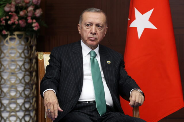 Τουρκία: Ο Ερντογάν επικρίνει τα ΜΜΕ στη Δύση για απόπειρα χειραγώγησης των ψηφοφόρων στη χώρα του