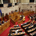 Ένταση στη Βουλή: Αποχώρησε ο ΣΥΡΙΖΑ από την επιτροπή θεσμών για τις συνακροάσεις στο τηλεφωνικό κέντρο του ΚΚΕ