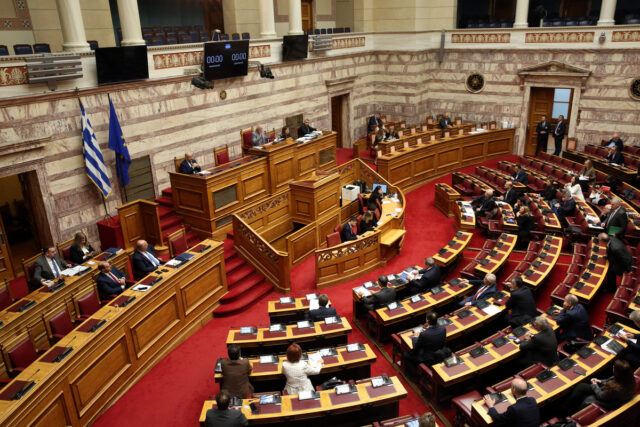 Στη Βουλή το νομοσχέδιο της κυβέρνησης για τις παρακολουθήσεις [LIVE]