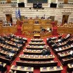 Ψηφίζεται σήμερα στη Βουλή η τροπολογία για το μπλόκο στο κόμμα Κασιδιάρη