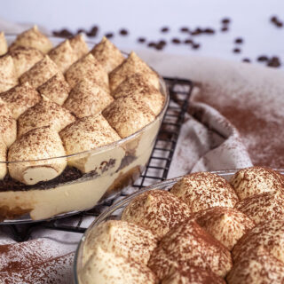 Πες τα πιο γλυκά «χρόνια πολλά» με 10% έκπτωση από τον Κωνσταντινίδη