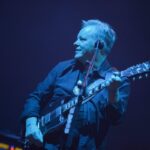 Οι New Order κυκλοφόρησαν μπλούζα «Blue Monday» για να ευαισθητοποιήσουν για θέματα ψυχικής υγείας