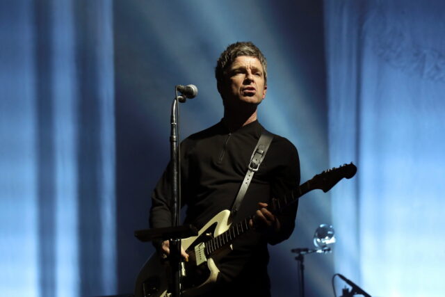 Noel Gallagher: Ο πρώην κιθαρίστας των Oasis επιστρέφει δυναμικά με νέο άλμπουμ [ΒΙΝΤΕΟ]
