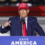 Ντόναλντ Τραμπ: Επιστρέφει σε Facebook και Instagram