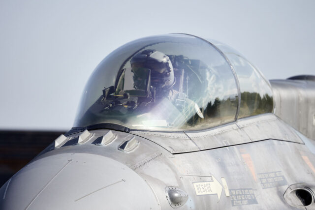 Πτώση αεροσκάφους F-4: Σε εξέλιξη επιχείρηση έρευνας και διάσωσης για τους πιλότους